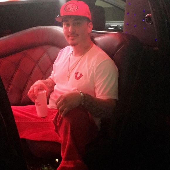 Meet your Posher, Alex - Picture 1 of 1